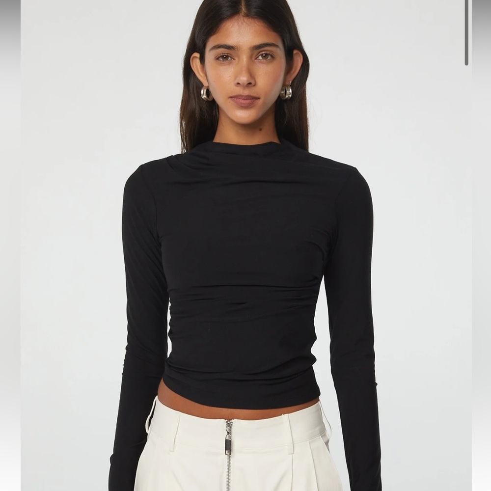 The Line by K Selma Top